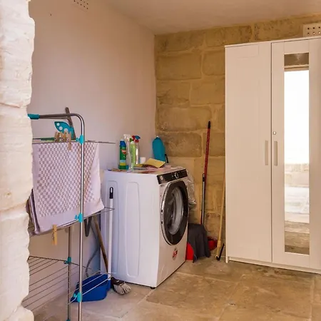 Villa Farmhouse With Pool And Cave Rabat