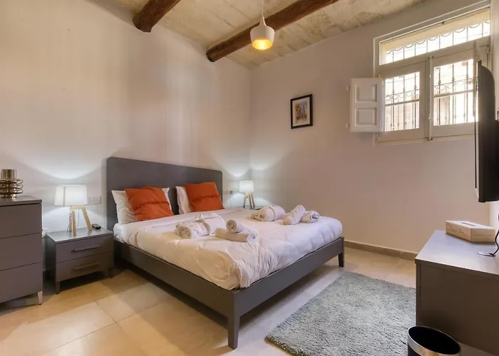 Villa Farmhouse With Pool And Cave Rabat