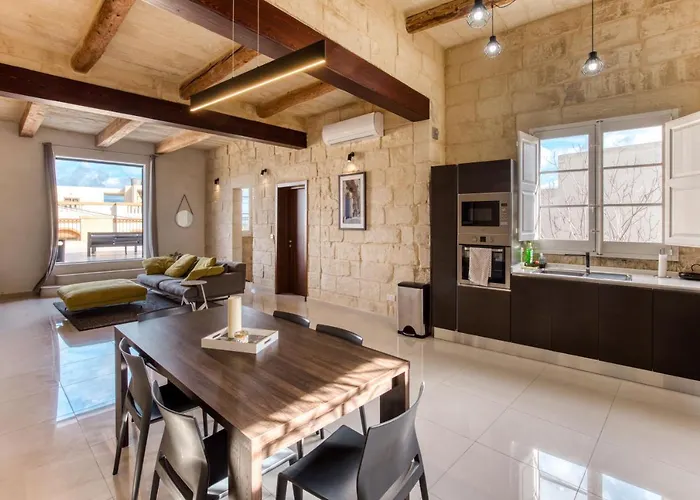 Farmhouse With Pool And Cave Rabat