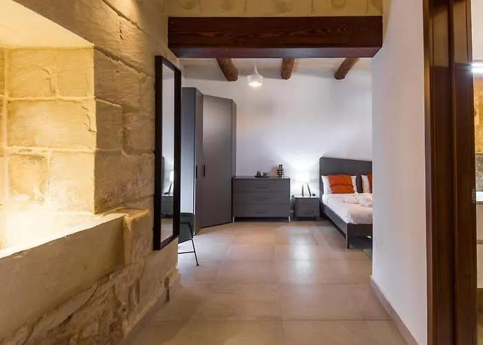 Villa Farmhouse With Pool And Cave