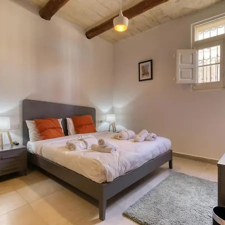 Villa Farmhouse With Pool And Cave Rabat