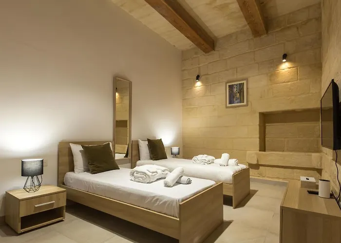 Villa Farmhouse With Pool And Cave Rabat