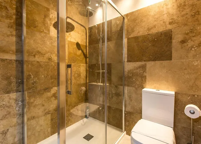 Farmhouse With Pool And Cave